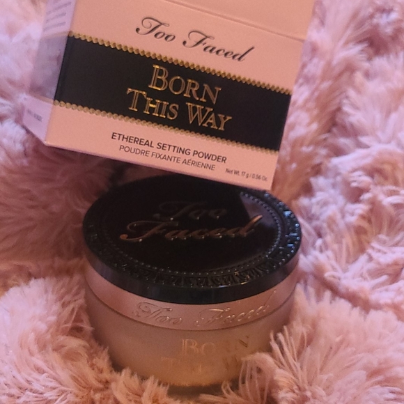 Translucent Setting Powder - Picture 2 of 3